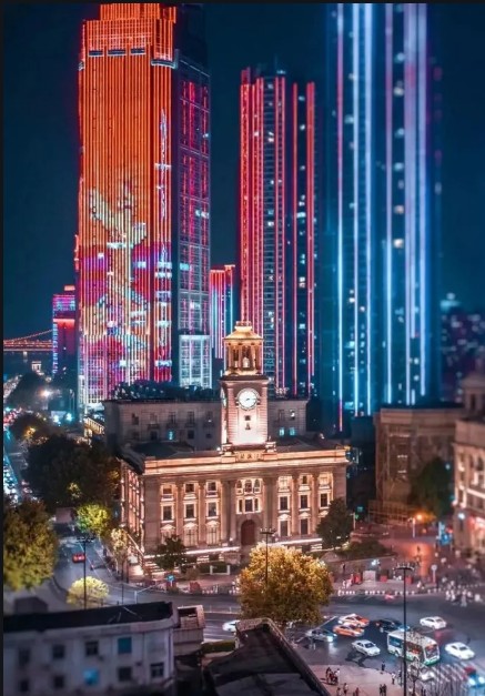 2.jpg 不同建筑物不同的亮化照明設(shè)計(jì)方案